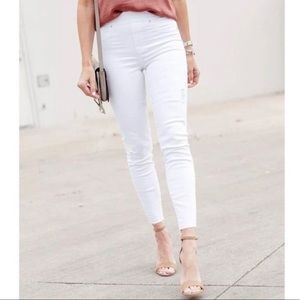 NWOT Spanx Distressed Skinny Jeans Jeggings Raw Hem White Small
